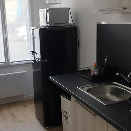 Apartment L'aurore Doree, Duplex Renove - Parking Prive - Wifi Gratuit Saint-Quentin (Aisne)